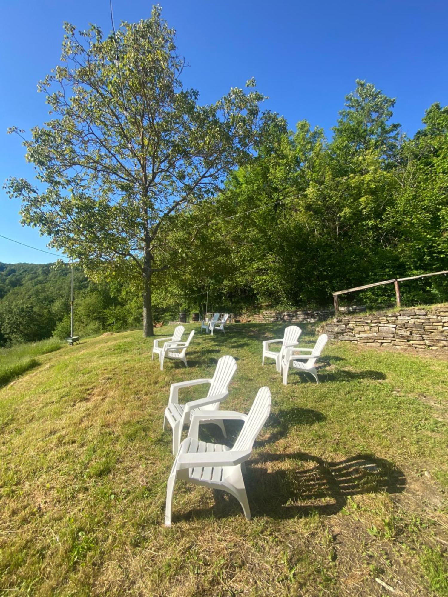 Bed and Breakfast La Lupa E L'Orso Berceto Exterior foto